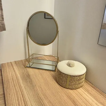 Arthome Apartament *